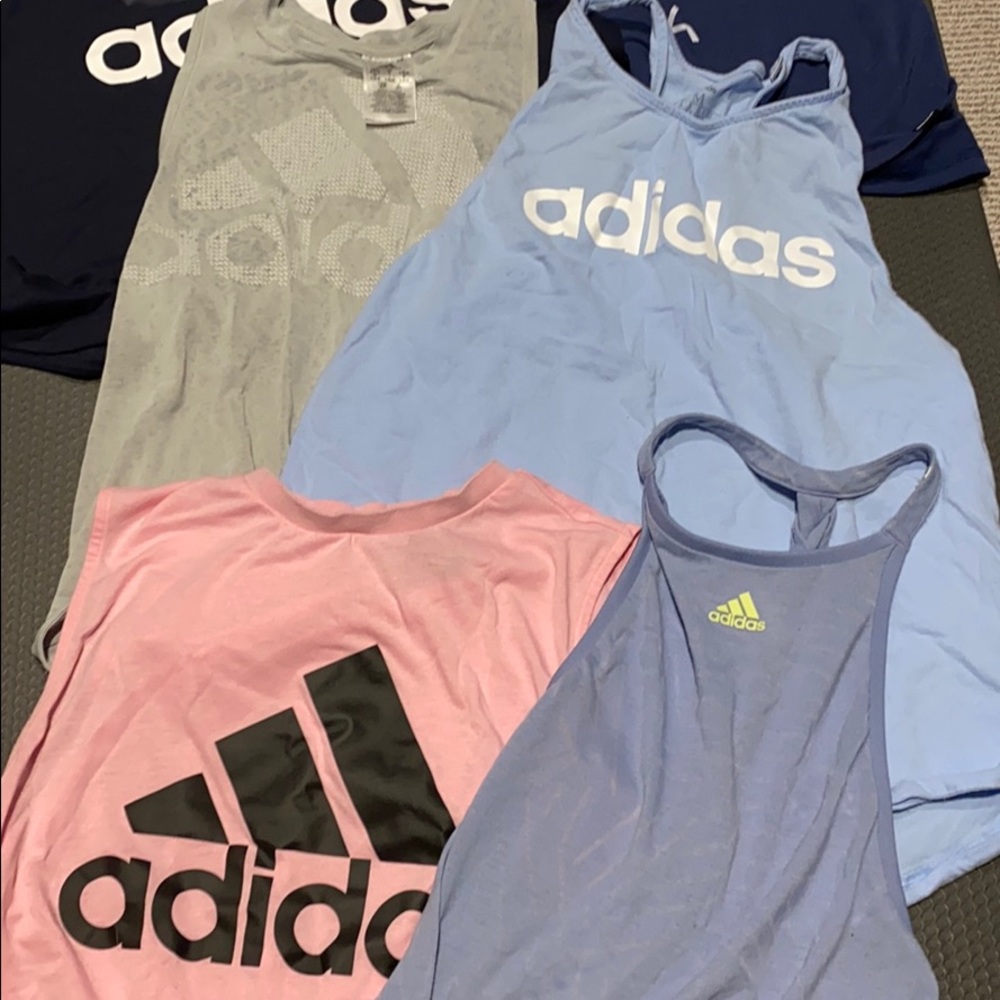Adidas 17 pieces-Size M lot of tennis clothes!!
